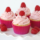 vanilla-cupcakes-